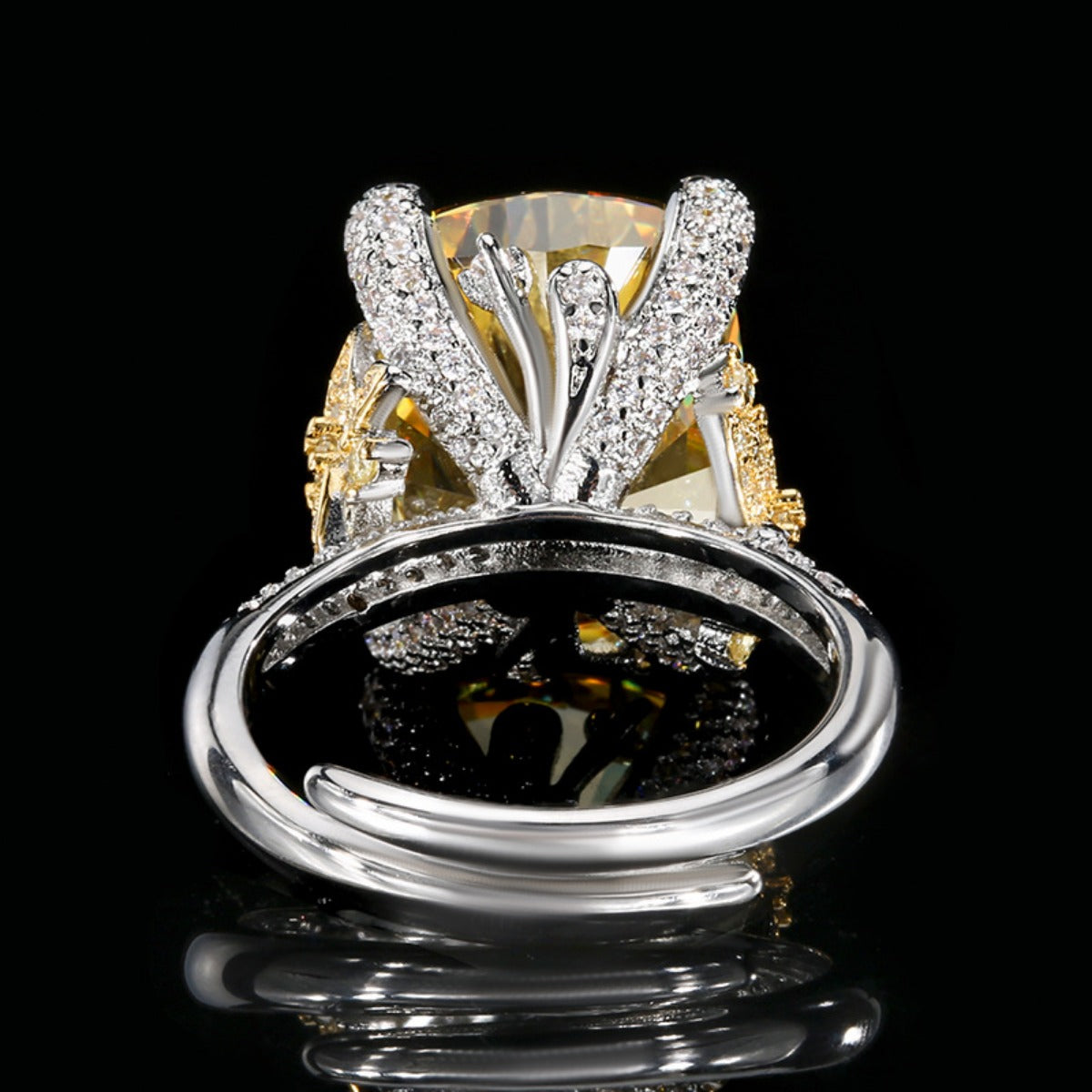 Urqanyu copper-based gold-plated ice flower square diamond temperament retro cubic zirconia ring
