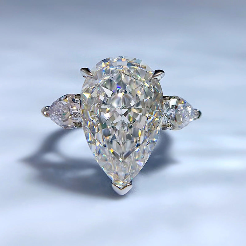 Urqanyu S925 silver diamond water drop cubic zirconia ring 11*17