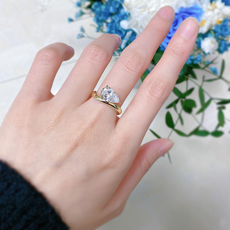 Urqanyu S925 silver fashion water drop cubic zirconia diamond ring 7*11