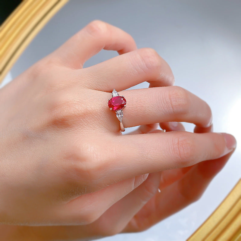 Urqanyu S925 silver fashion simulation pigeon blood red oval red corundum cubic zirconia ring 6*8