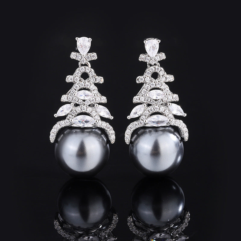 Urqanyu copper-based gold-plated inlaid mother-of-pearl Christmas tree cubic zirconia fashion earrings 12mm