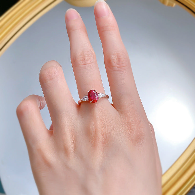 Urqanyu S925 silver fashion simulation pigeon blood red oval red corundum cubic zirconia ring 6*8