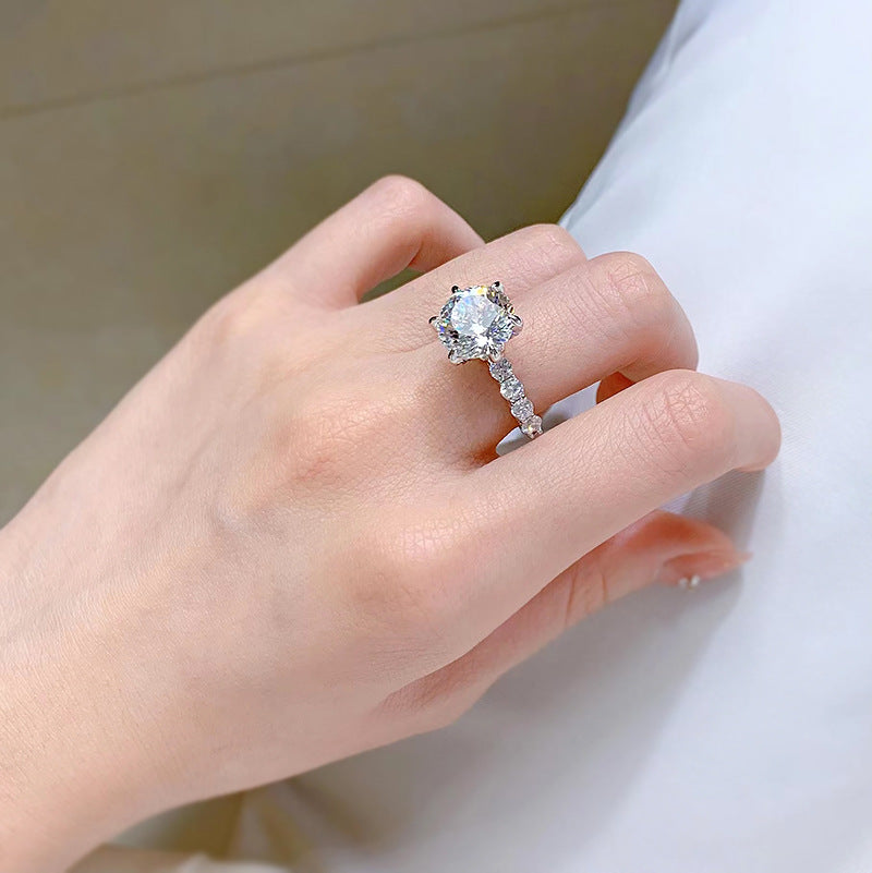 Urqanyu S925 silver 5 carat firework cut aurora six-claw cubic zirconia ring
