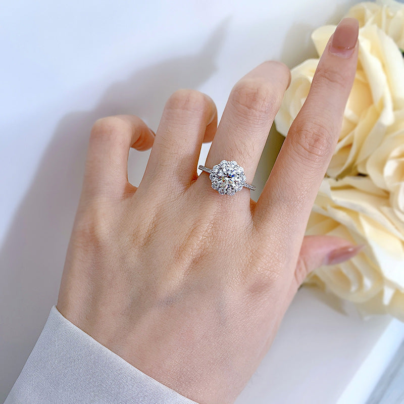 Urqanyu S925 silver one carat cubic zirconia full diamond micro-inlaid ring