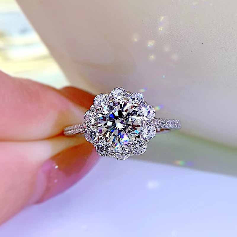 Urqanyu S925 silver one carat cubic zirconia full diamond micro-inlaid ring