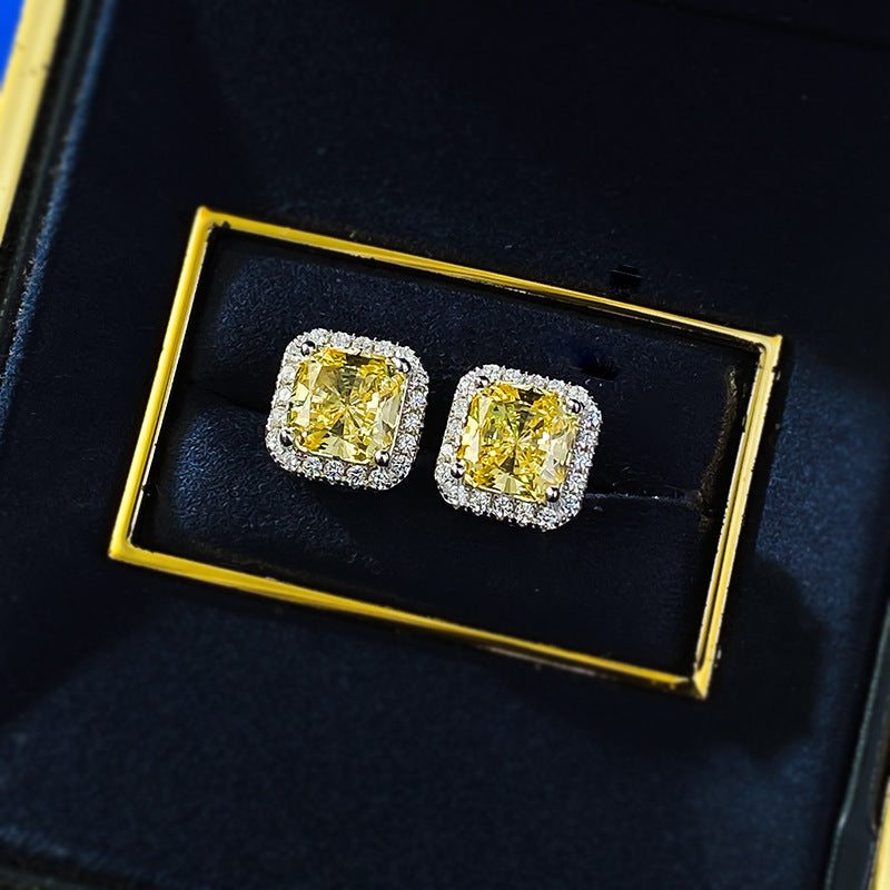 Urqanyu S925 silver simple 7mm ice flower cut all-match cubic zirconia earrings