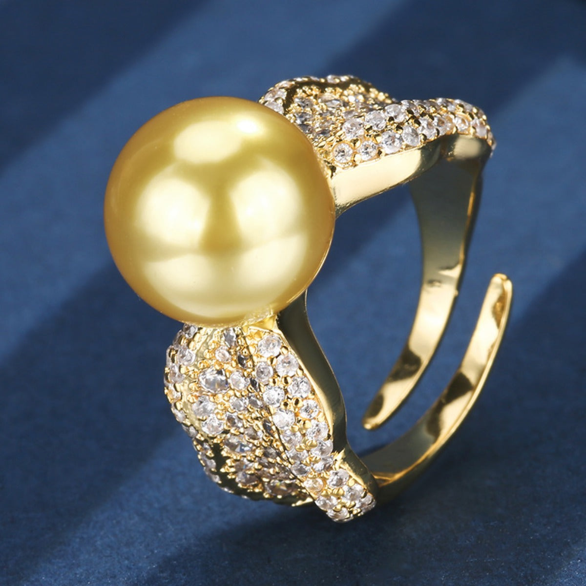 Urqanyu copper-plated pearl temperament fashion cubic zirconia gold ring 10mm