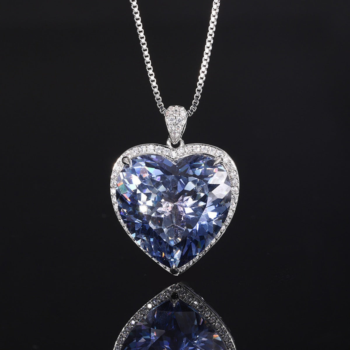 Urqanyu Gold Plated Copper Box Chain Bird's Nest Cut Vintage Large Heart Cubic Zirconia Pendant Necklace 20mm