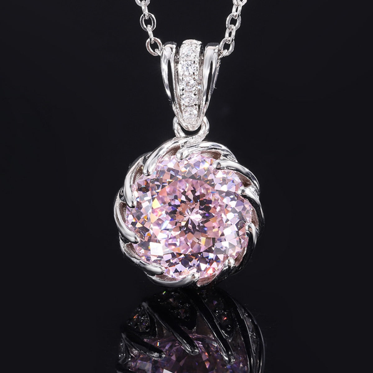 Urqanyu S925 silver high carbon diamond pink flash lotus cubic zirconia pendant necklace