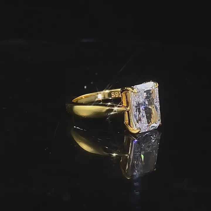 Load video: Urqanyu S925 silver ice flower cut rectangular cubic zirconia ring