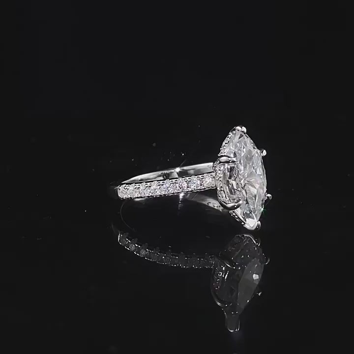 Load video: Urqanyu S925 silver fashion simple European and American crown goddess horse eye cubic zirconia couple ring