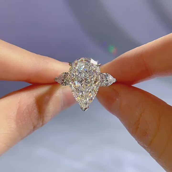 Load video: Urqanyu S925 silver diamond water drop cubic zirconia ring 11*17