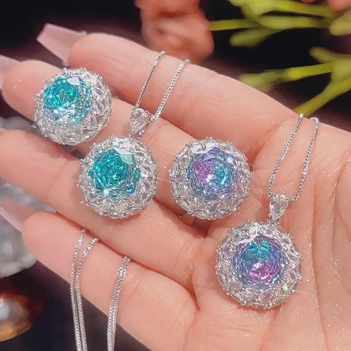 Load video: Urqanyu copper base gold-plated millennium cut gradient temperament cubic zirconia pendant necklace